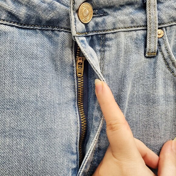 Seven7 90's Straight Jean Women's Light Wash High Rise Relaxed Denim NWT Size 12 - Picture 3 of 8